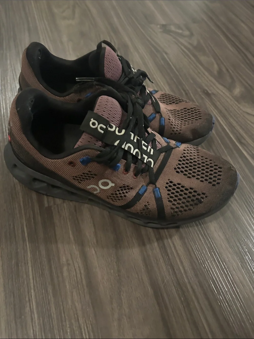 On Running Men's Athletic Shoes Brown with Black and Blue Accents